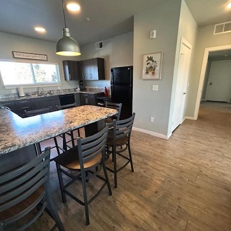 Bringham'S Mill Apartments Perfect For Groups Full Kitchen Gym And Free Parking Rexburg Buitenkant foto