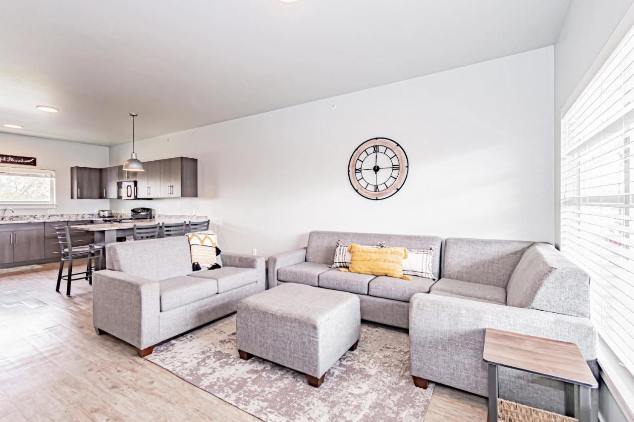 Bringham'S Mill Apartments Perfect For Groups Full Kitchen Gym And Free Parking Rexburg Buitenkant foto