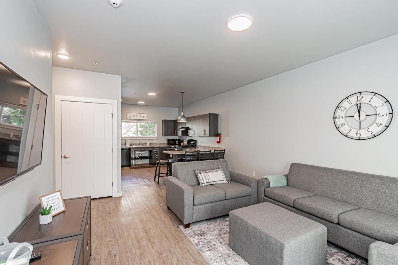 Bringham'S Mill Apartments Perfect For Groups Full Kitchen Gym And Free Parking Rexburg Buitenkant foto